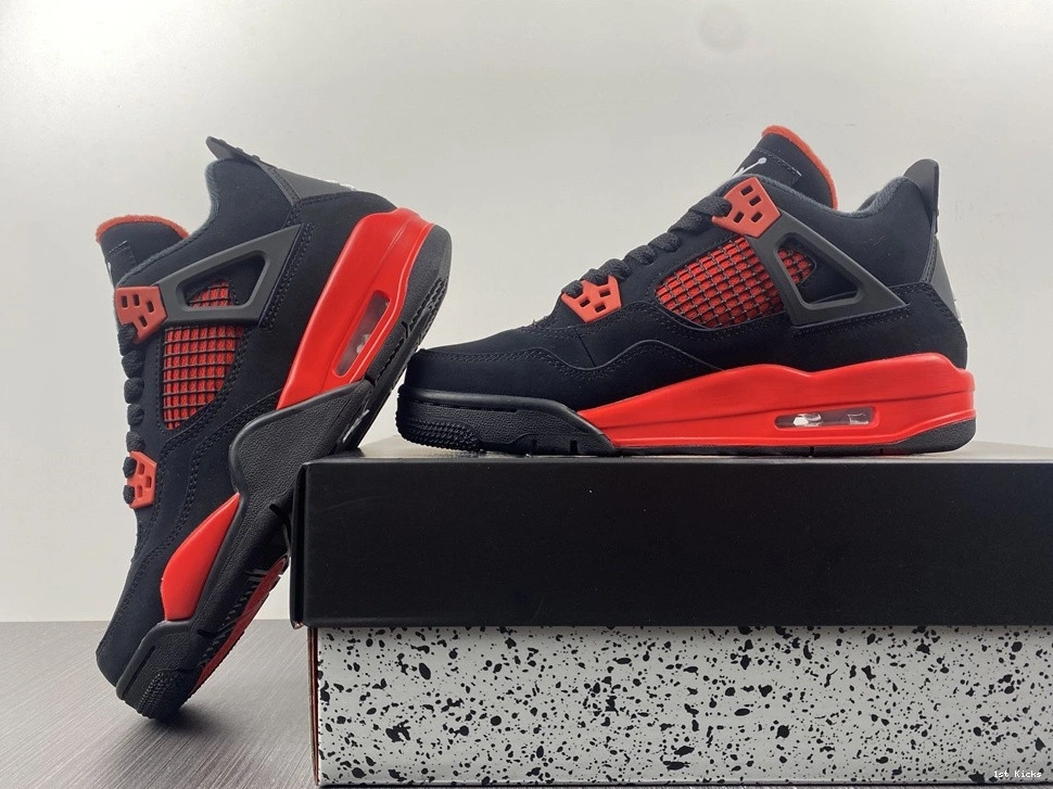 4 Thunder Jordan Air CT8527-016 Red 0404